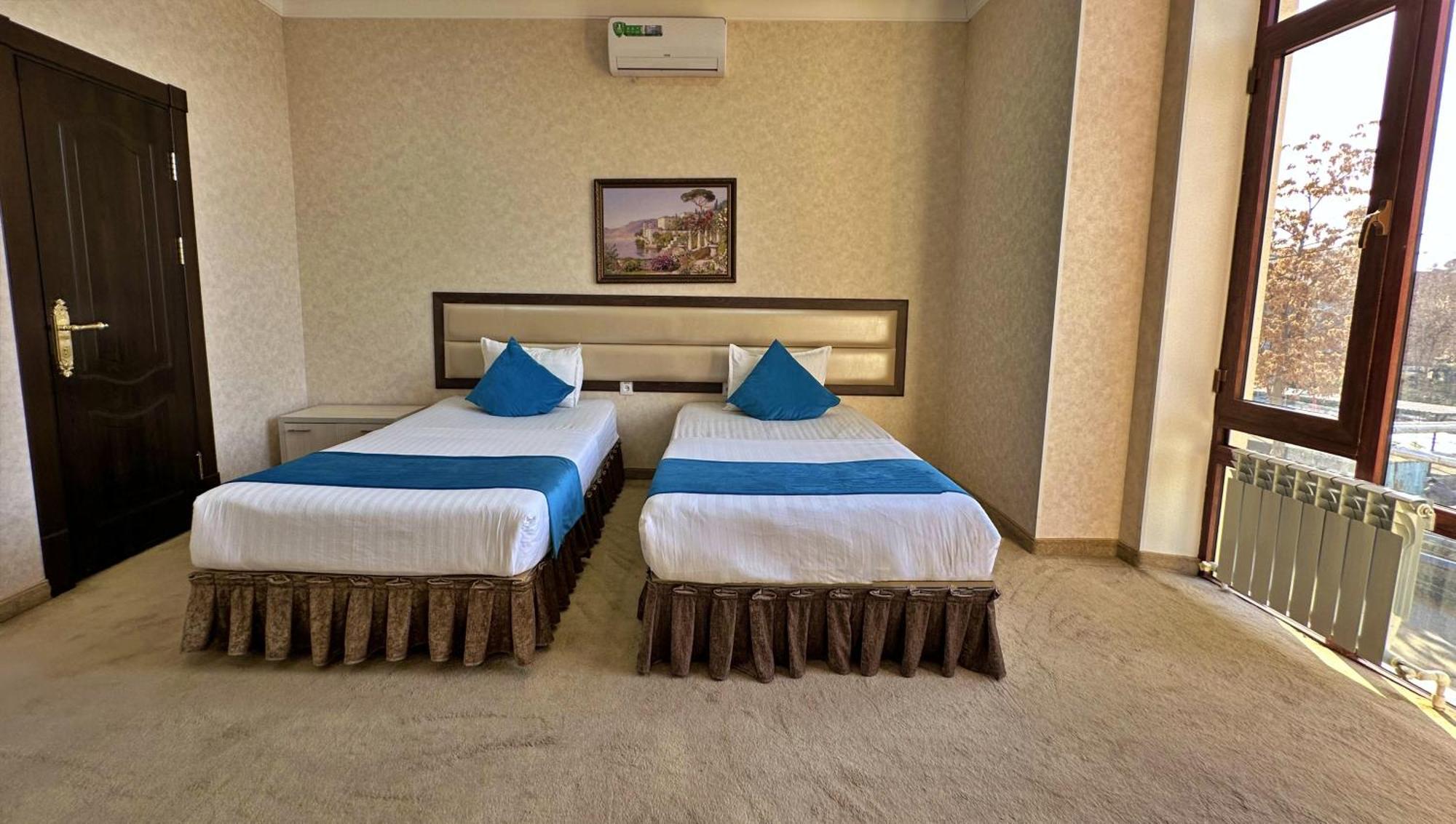 Hotel Globus Tasjkent Eksteriør billede